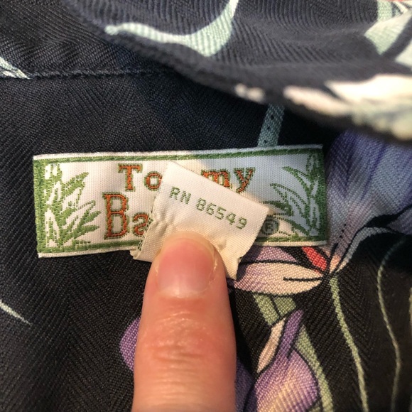 Tommy Bahama 100% Silk Hawaiian Tropical Floral Print Tie Front Top - Picture 13 of 13